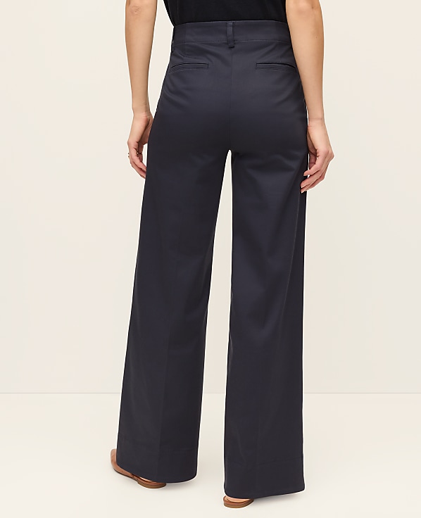 The Modern Wide-Leg Pant