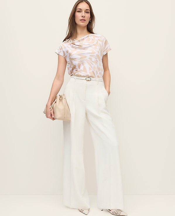 The Petite Pleated Wide-Leg Pant in Textured Crepe