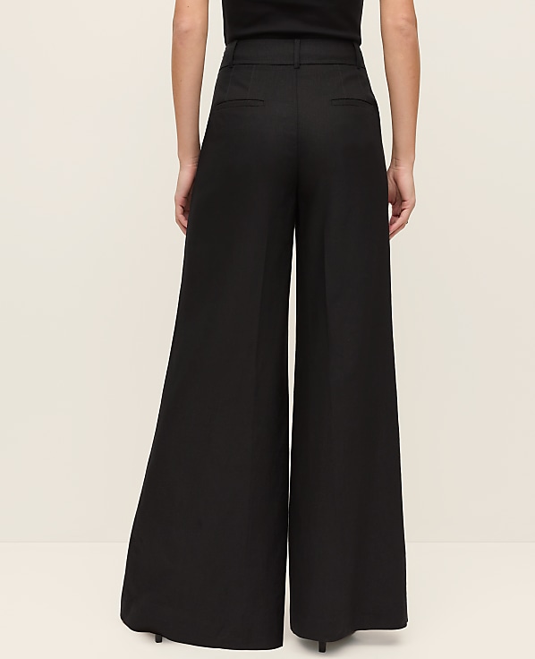 The Petite Statement Palazzo Pant in Linen Blend