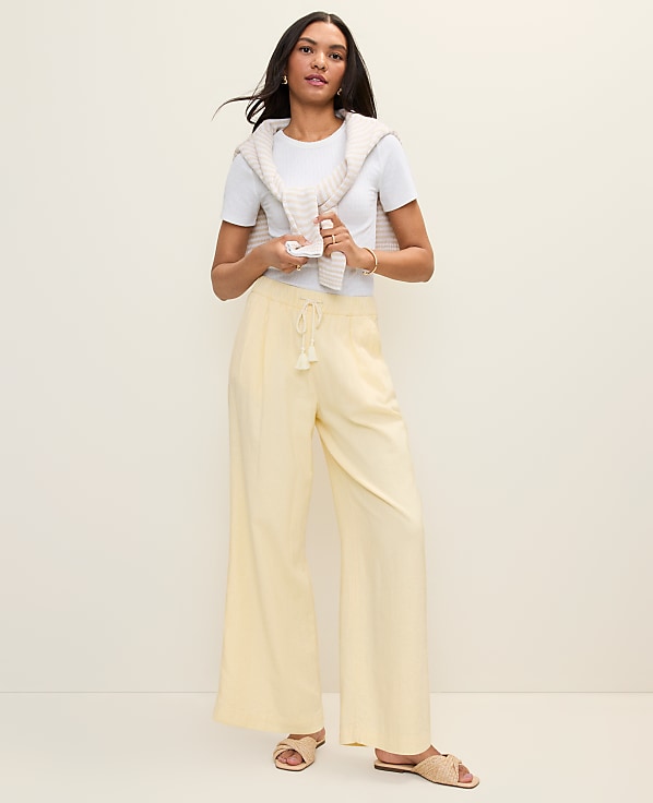 Petite Weekend Easy Fit Wide-Leg Pant in Linen Blend