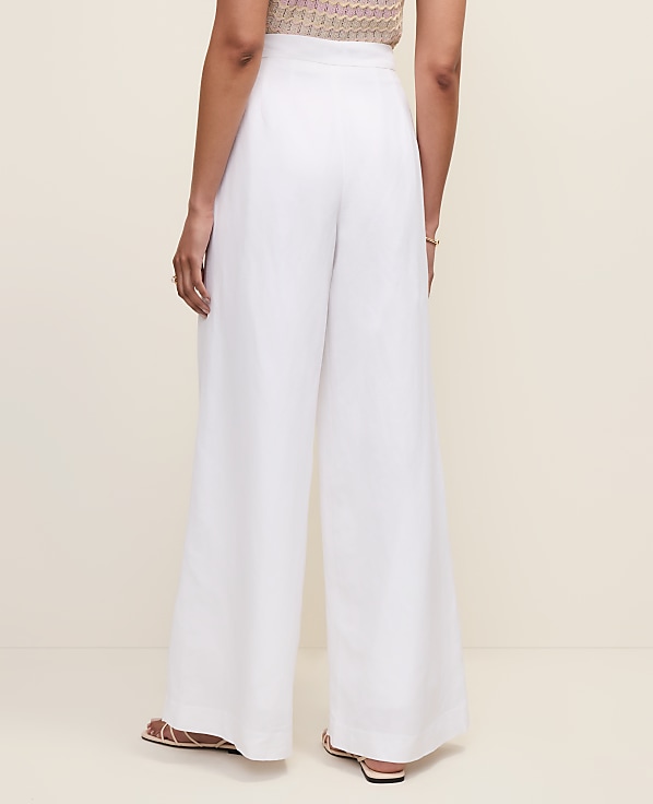 The Petite Statement Palazzo Pant in Linen Blend