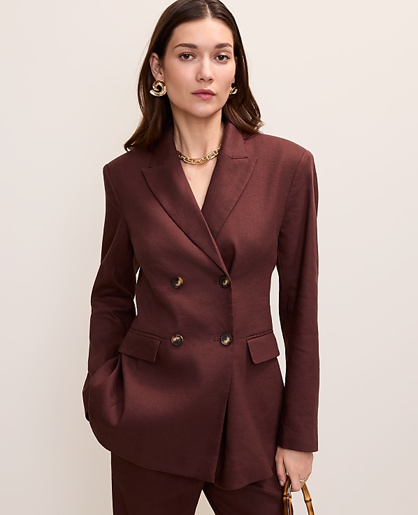 The Petite Fitted Long Double Breasted Blazer in Linen Blend