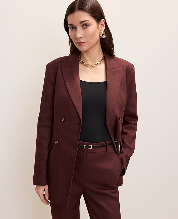 The Petite Fitted Long Double Breasted Blazer in Linen Blend