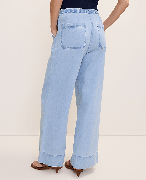 The Petite Relaxed Wide-Leg Jean