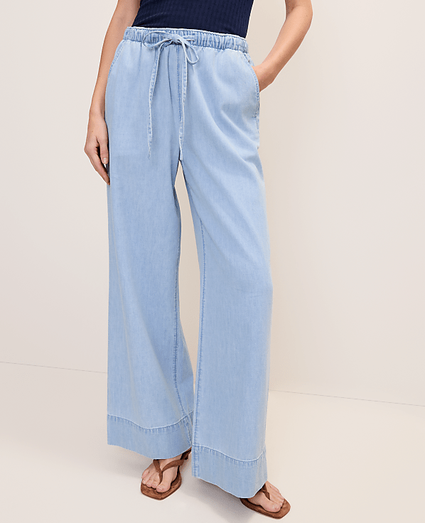 The Petite Relaxed Wide-Leg Jean