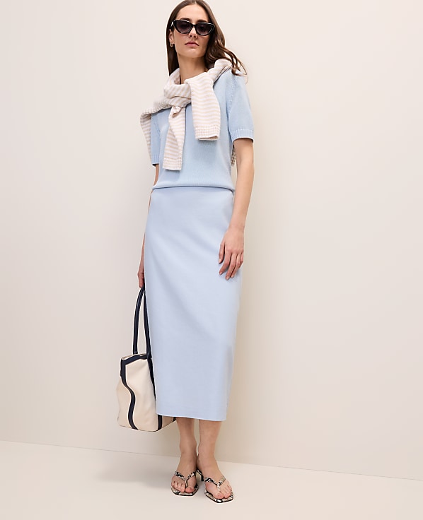 The Clean Midi Skirt in Linen Blend