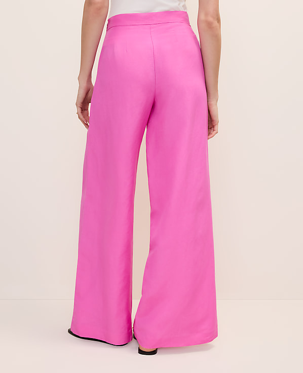 The Petite Statement Palazzo Pant in Linen Blend