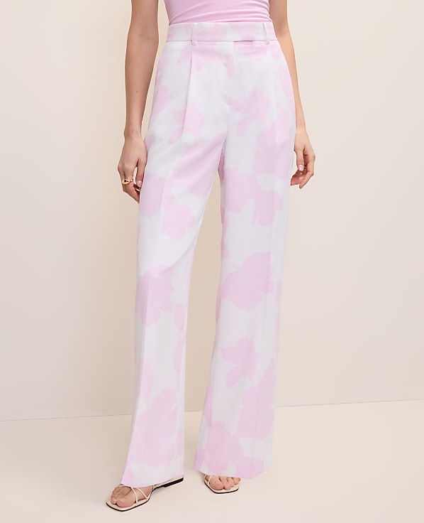 The Petite Pleated Floral Pant
