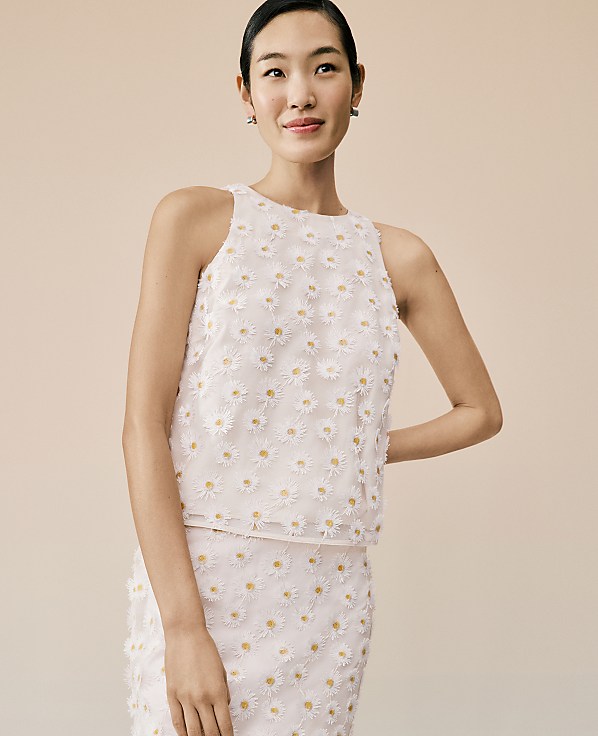 Petite Daisy Appliqu&eacute; Halter Top
