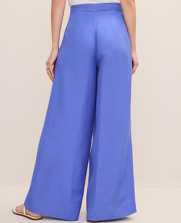 The Petite Statement Palazzo Pant in Linen Blend