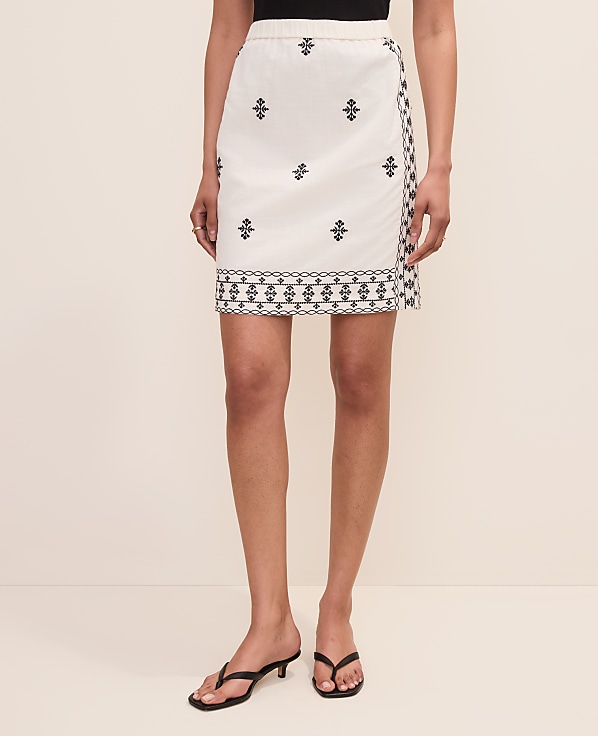 Embroidered Easy Fit Skirt