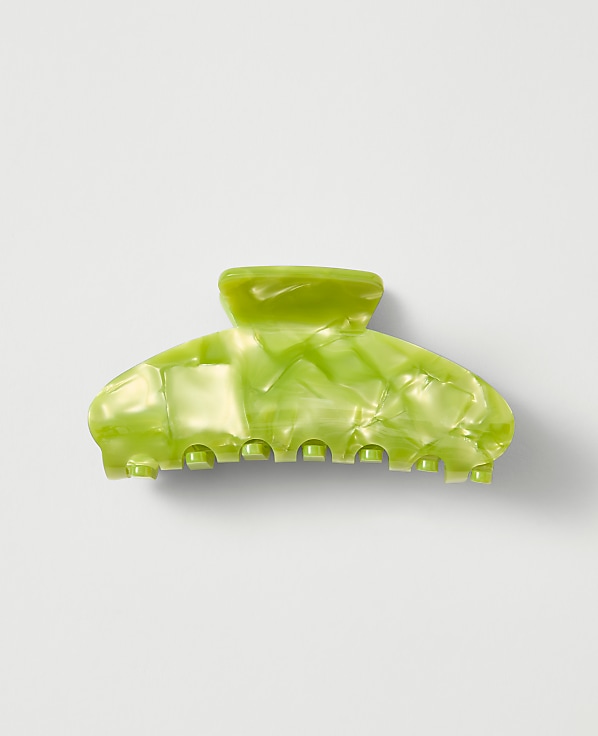 The Summer Claw Clip
