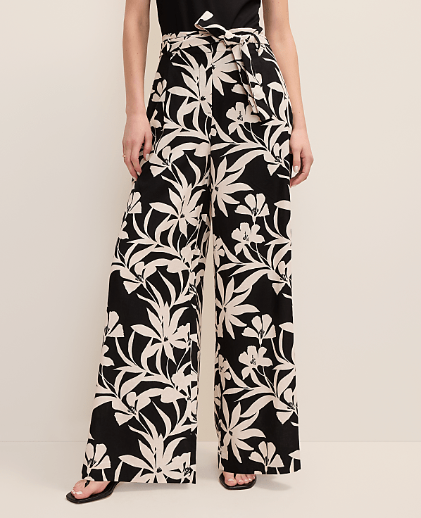 The Petite Wide-Leg Paperbag Pant in Floral Linen Blend