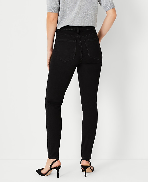 Petite Mid Rise Skinny Jeans in Jet Black Wash - Curvy Fit