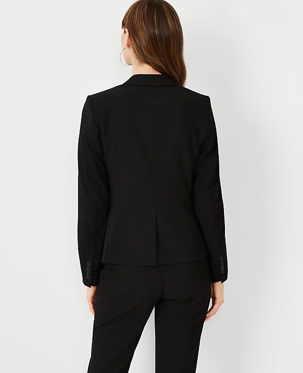 The One-Button Blazer in Seasonless Stretch