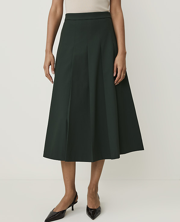The Petite Pleated Midi Skirt in Seasonless Stretch