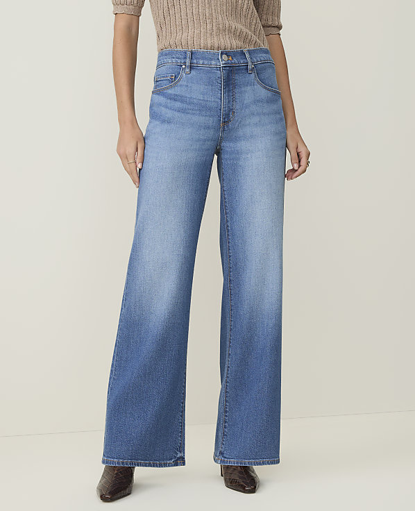 Petite Weekend Wide-Leg Jean