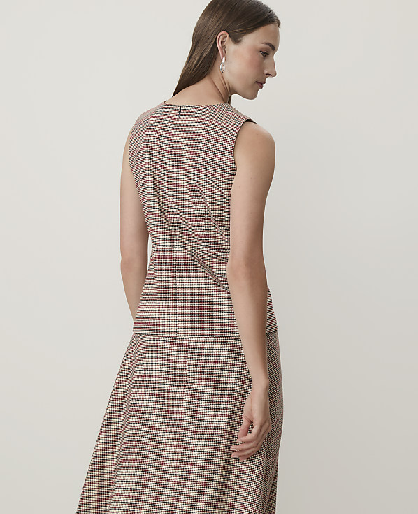 Petite Houndstooth Crew Neck Peplum Top