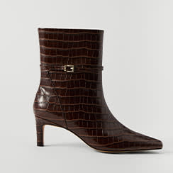 Outfit-Making Shoes