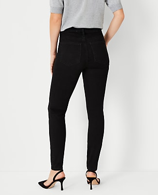 Petite Mid Rise Skinny Jeans in Jet Black Wash - Curvy Fit