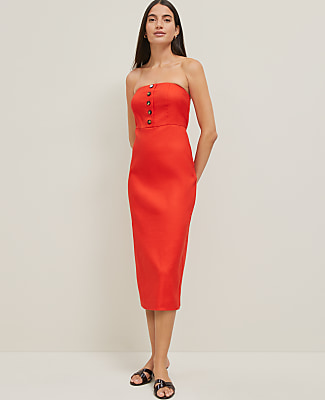 The Buttoned Strapless Dress in Linen Blend
