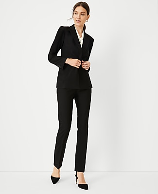 The Fitted Double Breasted Blazer in Bi-Stretch - Black