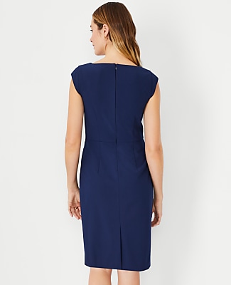 The Petite Scoop Neck Zip Pocket Dress in Bi-Stretch
