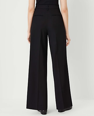 The Petite Pleated Wide-Leg Pant