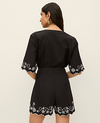 The Side Zip Scalloped Short