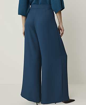 The Petite Statement Palazzo Pant