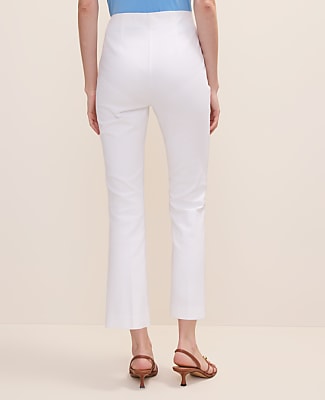 The Petite Slim Kick Capri