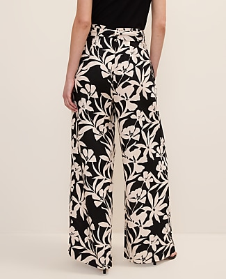 The Wide-Leg Paperbag Pant in Floral Linen Blend