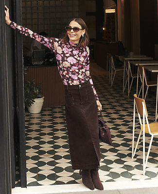 Weekend Floral Mock Neck Top - French Mocha