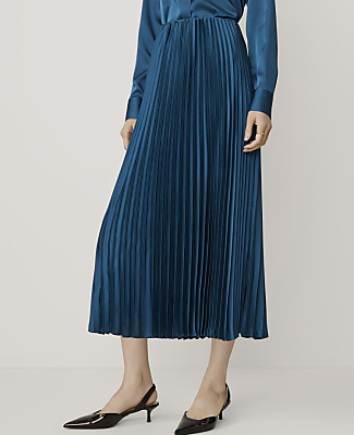 Pleated Midi Skirt in Satin