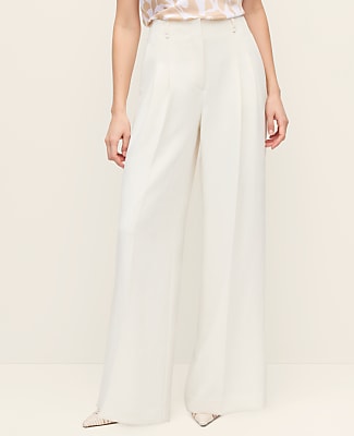 The Petite Pleated Wide-Leg Pant in Textured Crepe