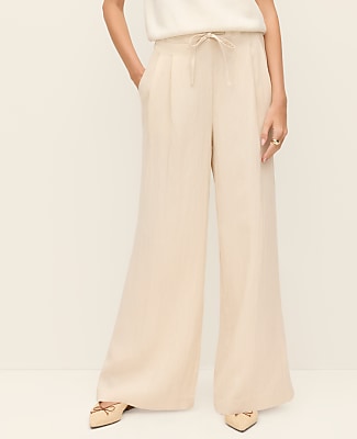 Petite Weekend Easy Fit Wide-Leg Pant