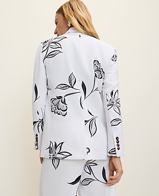 The Petite Longline Blazer in Floral Print