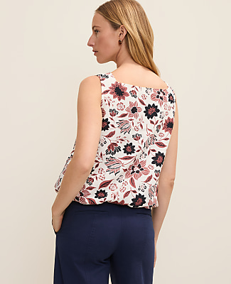 Petite Weekend Floral Tank Top in Linen Blend