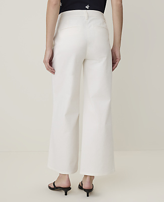Petite Weekend Straight Ankle Pant