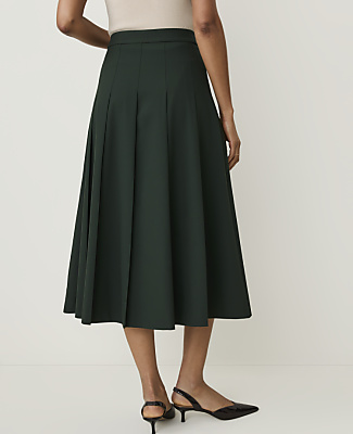 The Petite Pleated Midi Skirt in Seasonless Stretch