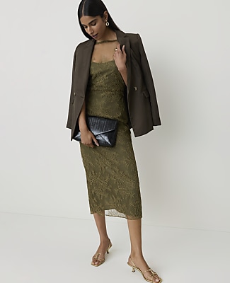 Petite Lace Flutter Sleeve Midi Dress