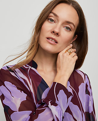 Petite Floral V-Neck Popover