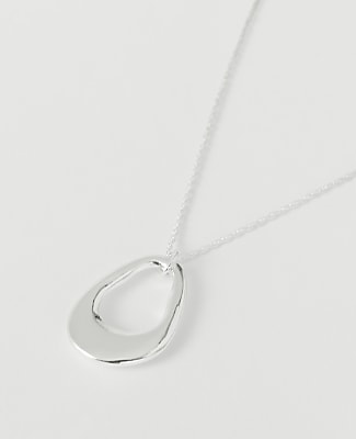Open Oval Pendant Necklace