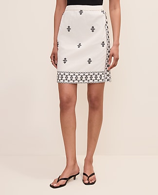 Embroidered Easy Fit Skirt