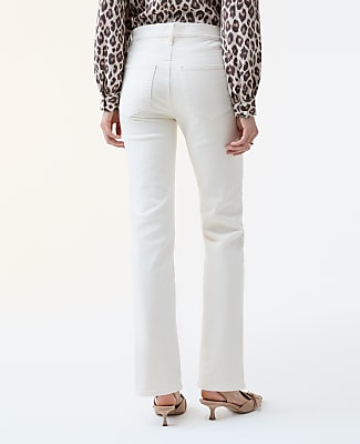 The Slim Jean — Curvy Fit