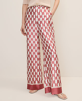 The Petite Wide-Leg Pant in Satin Geo Print