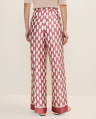 The Petite Wide-Leg Pant in Satin Geo Print