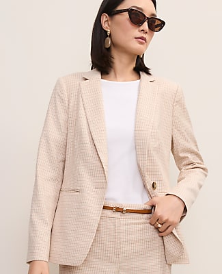 The Petite Hutton Blazer in Houndstooth