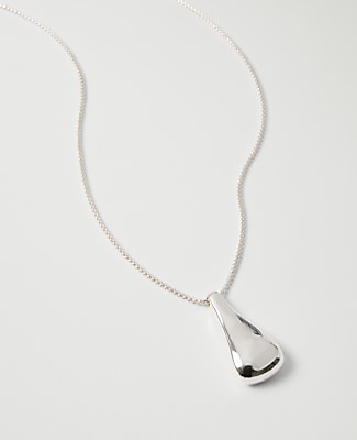 Metal Pendant Necklace