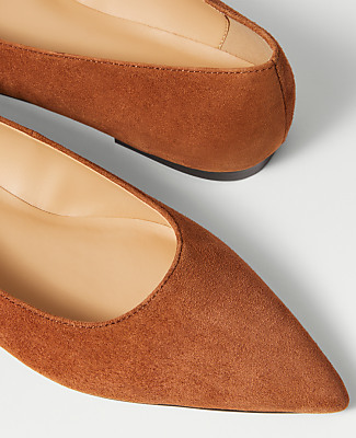 Weekend Pointy Toe Suede Ballet Flat
